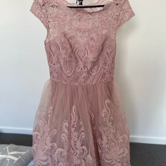 Chi chi London Pink Lace detail dress sz 10 - Picture 1 of 3